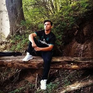 Meet your Posher, Luis